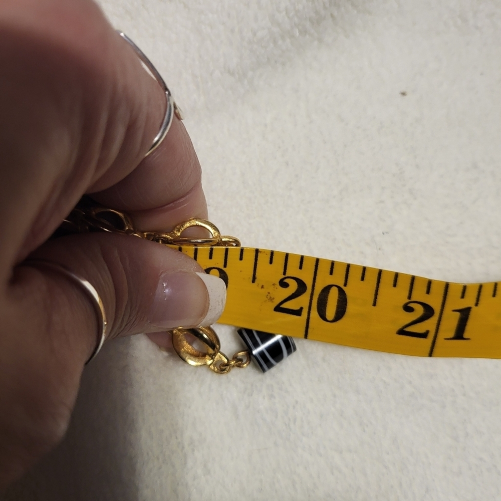 GOLD TONE AND GLASS BEAD NECKLACE - Picture 4 of 4